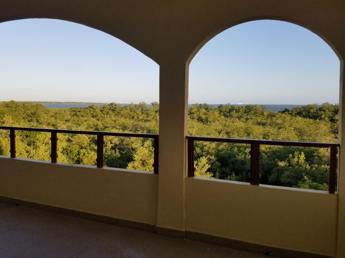 Balcony/terrace 5, Royal View Apartment Plus