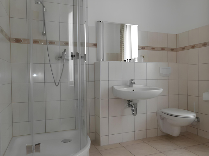 Bathroom 3, Fruhstuckspension Landhaus Lange, Vorpommern-Rügen