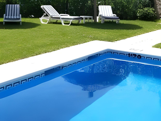Sport & Beauty 5, Els Cacadors de Macanet, Girona