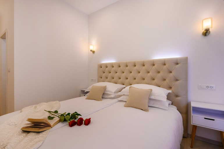 Others 3, Summer breeze luxury rooms, Split