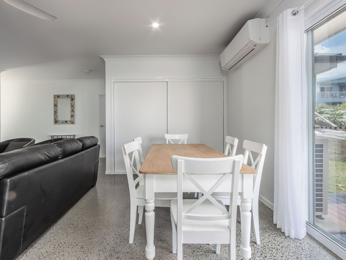 Others 5, Coastal Relaxation in Banora, Tweed Heads