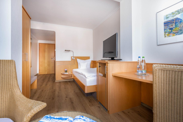 Bedroom 3, Ringhotel Krone, Bodenseekreis