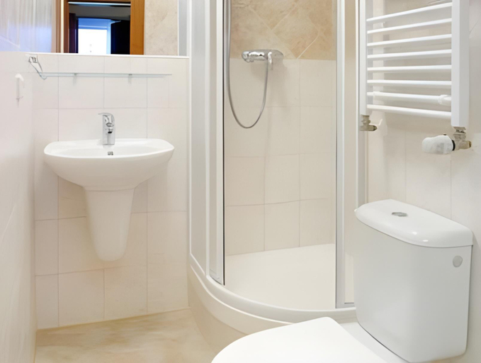 Bathroom 4, Interhotel Montana, Trutnov