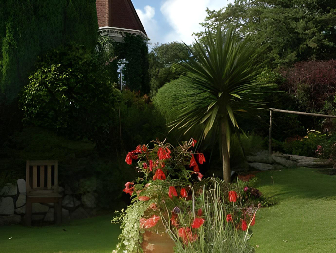 Others 5, Merchants Manor Spa, Cornwall