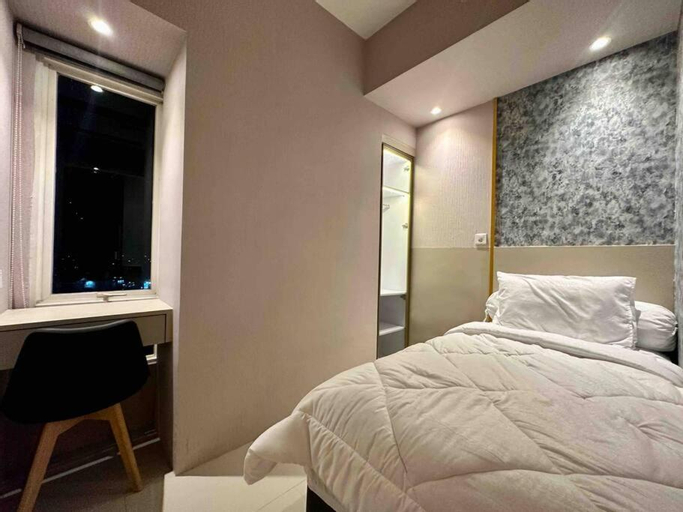 Bedroom 5, Luxury Poolside 2BR Orchard Apartment, Pakuwon Mall, Surabaya