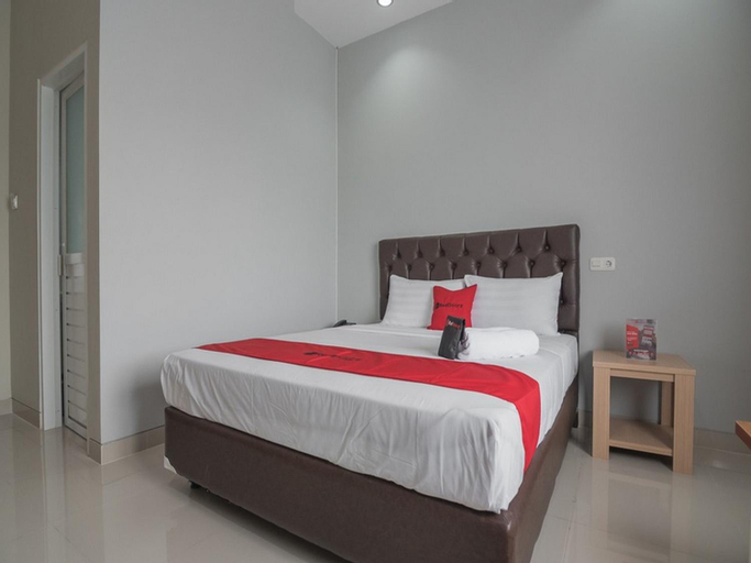 Bedroom 13