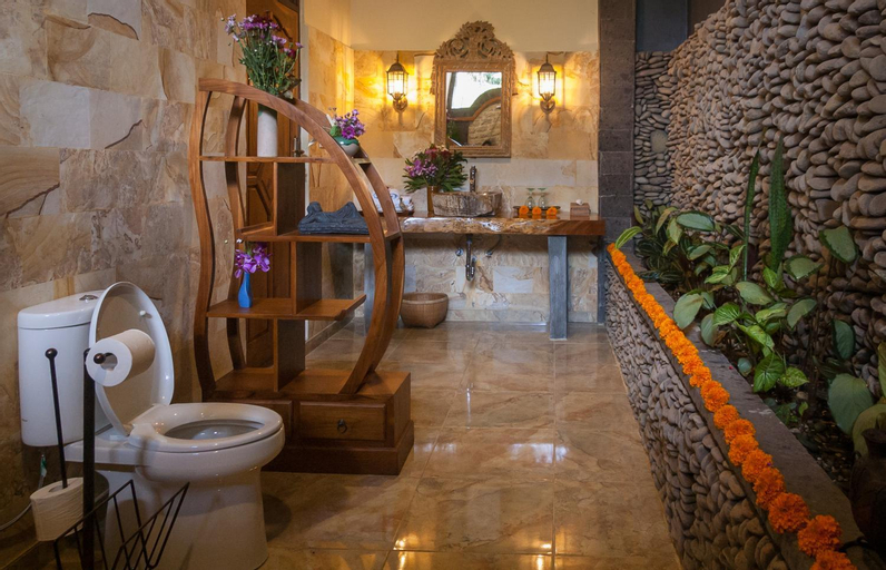 Bathroom 9