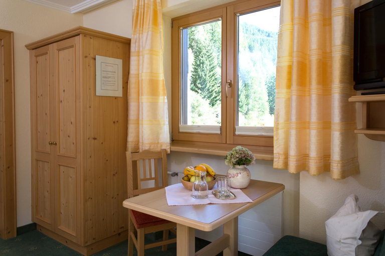 Others 3, Landhaus Zauser, Landeck