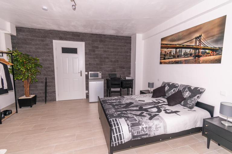 Bedroom 14
