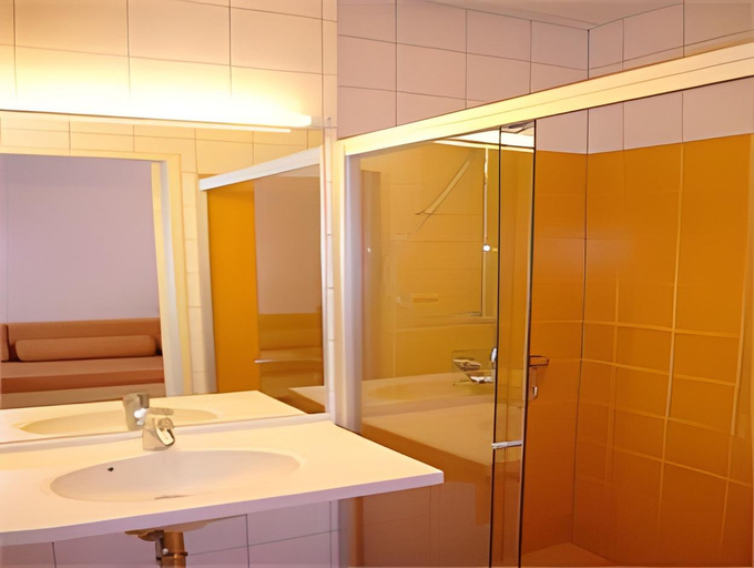 Bathroom, Info Hotel, Palangos
