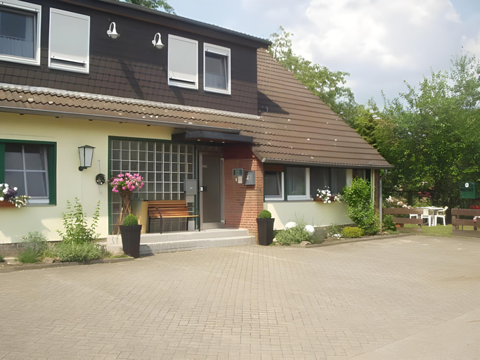 Others 4, Hotel Garni am Eckernweg, Celle