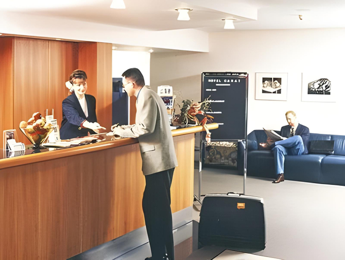 Others 3, Hotel Carat, Erfurt