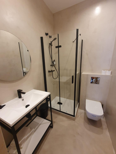 Bathroom 3, Hostal Lausanne, Barcelona