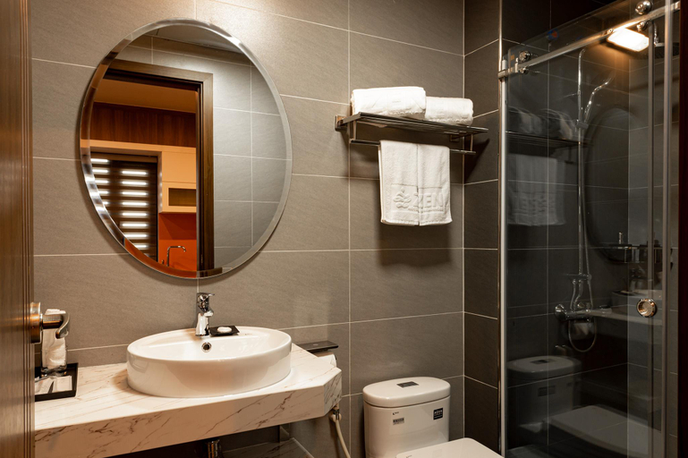 Bathroom 1