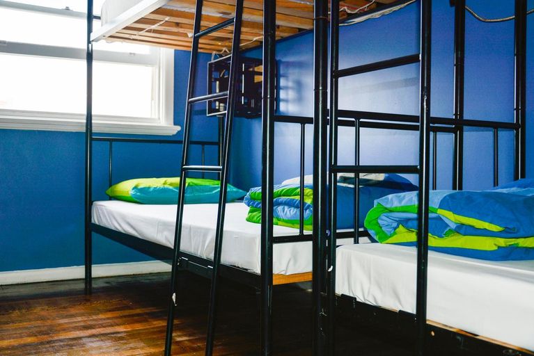 Bedroom 2, Pint On Punt Backpackers, Melbourne