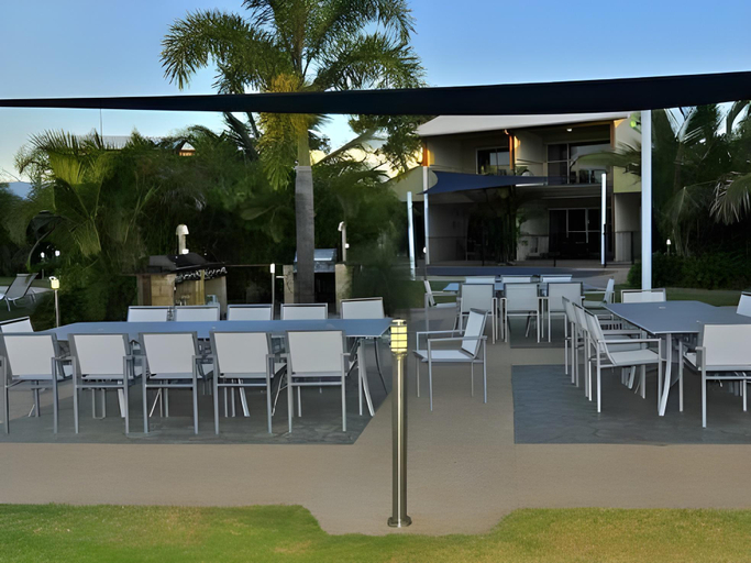 Food & Drinks 4, The Edge on Beaches Resort, Miriam Vale