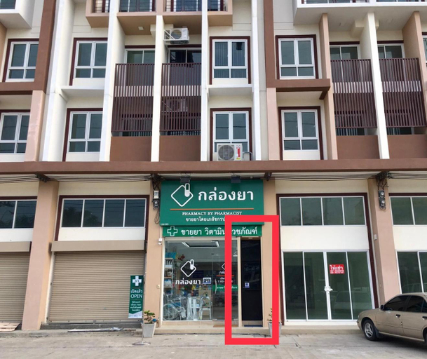 Hostbox Bangkok - King Quadruple Room, Lat Krabang