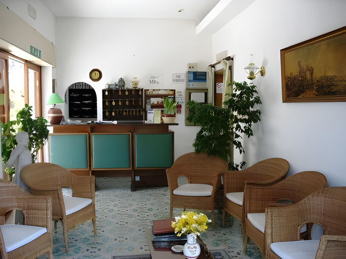Public Area 2, Hotel Desiree, Napoli