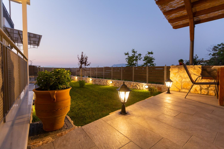Others 5, Pegasus Rooms, Peloponnese