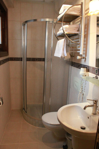 Bathroom 4, Hotel SultanHill, Fatih