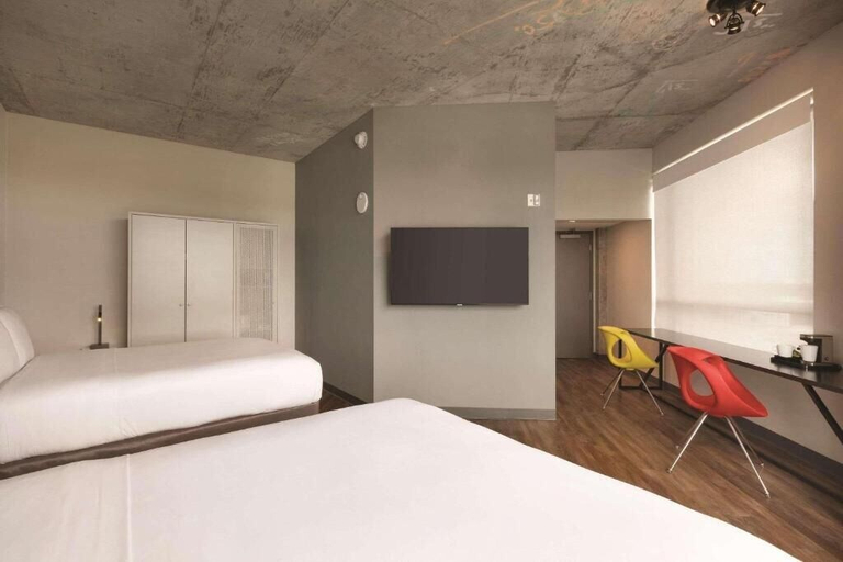Bedroom 2, Kompose Boutique Hotel Miami Airport, Miami-Dade