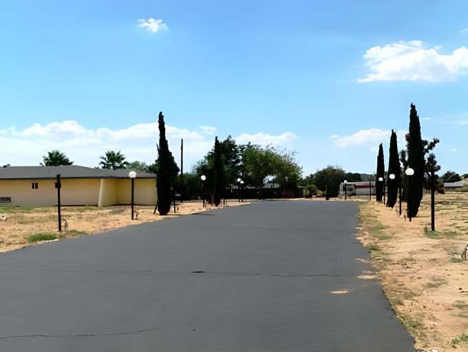 Exterior & Views 2, Apple Valley Motel, San Bernardino