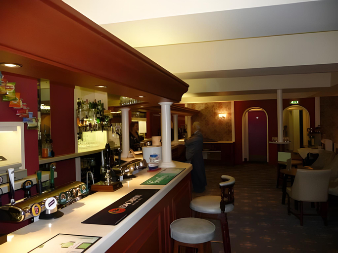 Food & Drinks 4, The Crown Hotel, Dorset