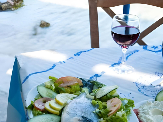 Food & Drinks 4, La Grotta, Ionian Islands
