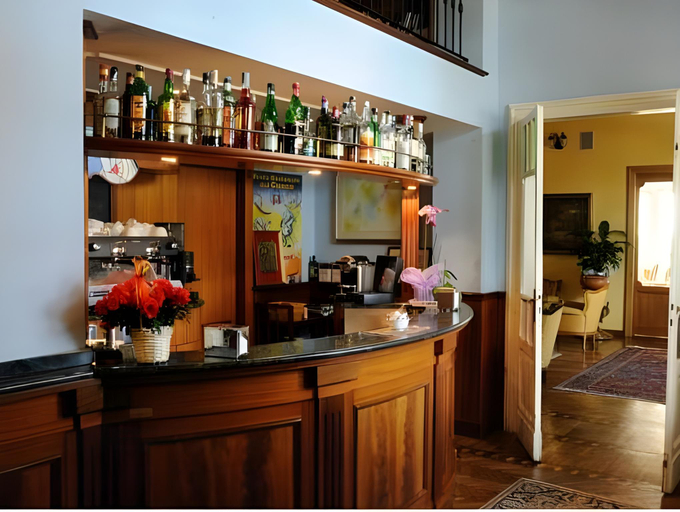 Others 5, Hotel Progresso, Ascoli Piceno