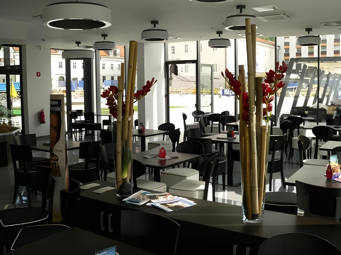 Food & Drinks 5, Hotel Kras, Postojna