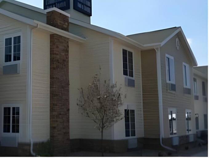Exterior & Views 2, Cobblestone Inn & Suites - Rugby, Pierce