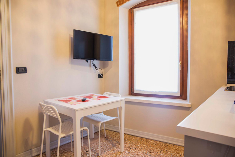 Others 4, Torre Soave - Locazione Turistica, Verona