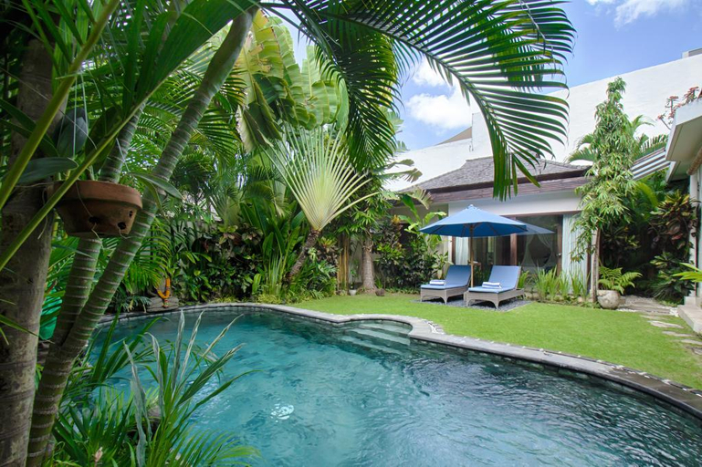 Swimming Pool 9