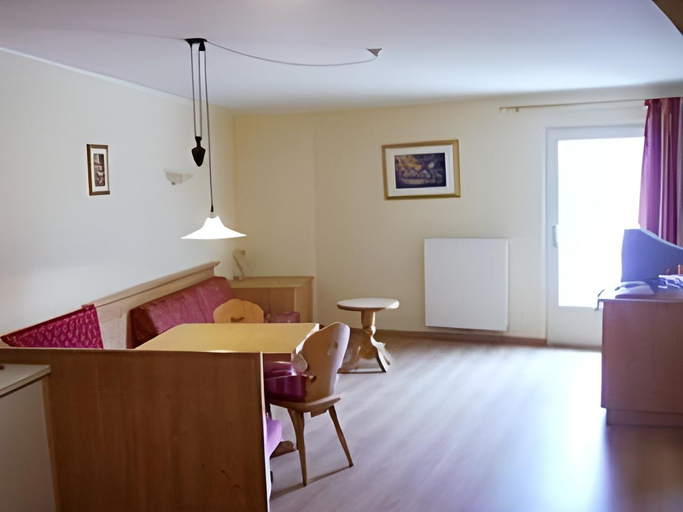 Others 4, Landpalais Goyenhof - Deluxe Suites & Breakfast, Bolzano