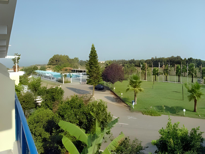 Others 5, Lintzi Hotel, West Greece