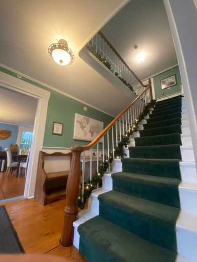 Others 5, The White Gables Inn, Oxford