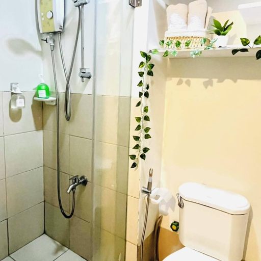 Bathroom, Simafranca Staycation, Kalookan City