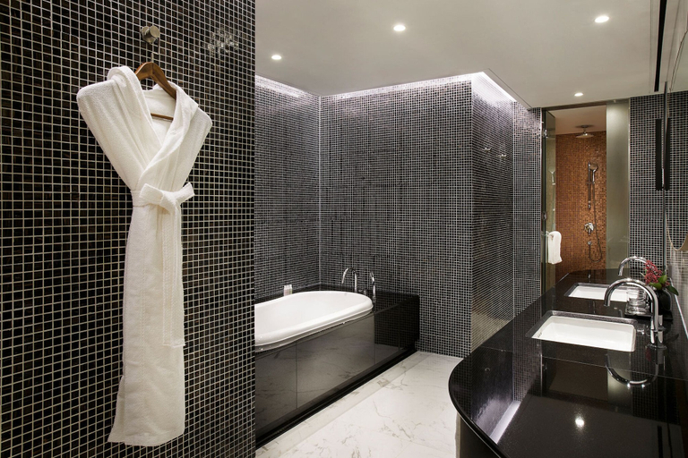 Bathroom 5, L7 GANGNAM by LOTTE HOTELS, Gangnam