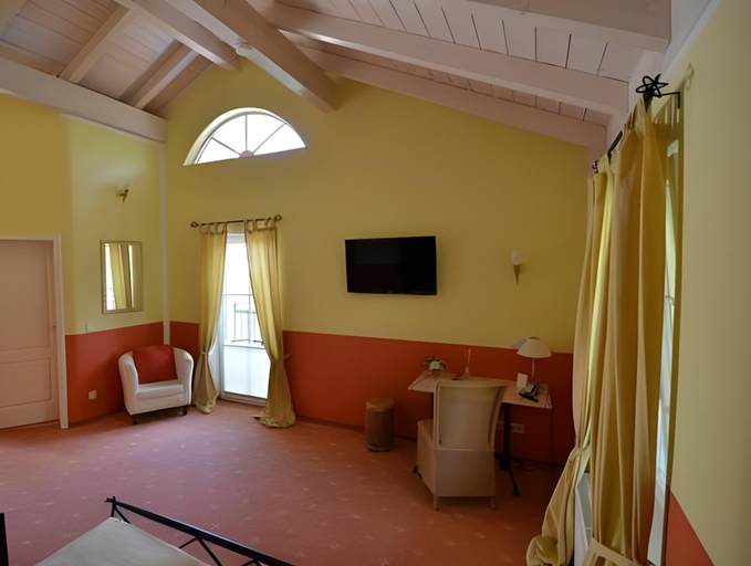 Bedroom 2, Landhaus Hotel Wolfratshausen, Bad Tölz-Wolfratshausen