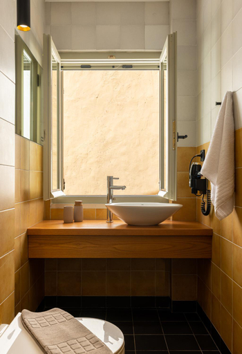 Bathroom 3, Flaneur, Crete