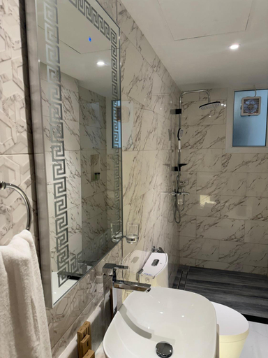 Bathroom 4, ROYAL PLAZA HOTEL , Al Wusta