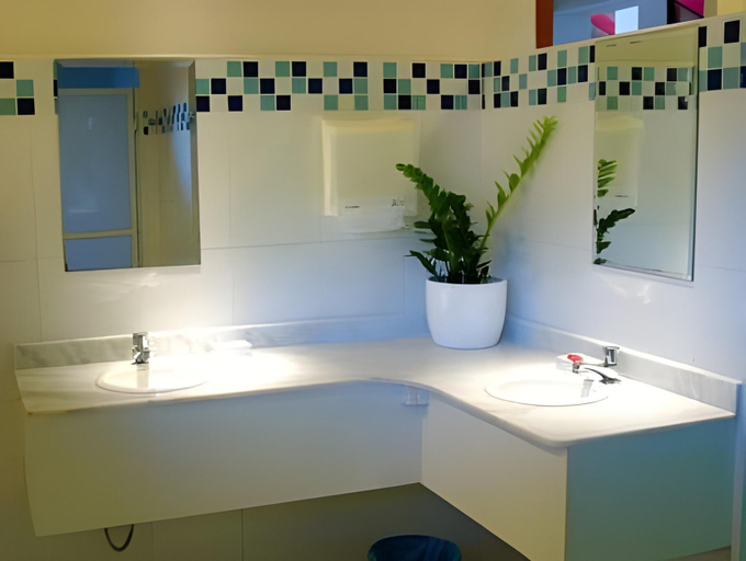 Bathroom 5, Hotel Boutique Frangipani, Brotas