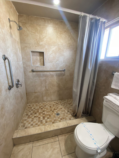 Bathroom 3, Apple Valley Motel, San Bernardino