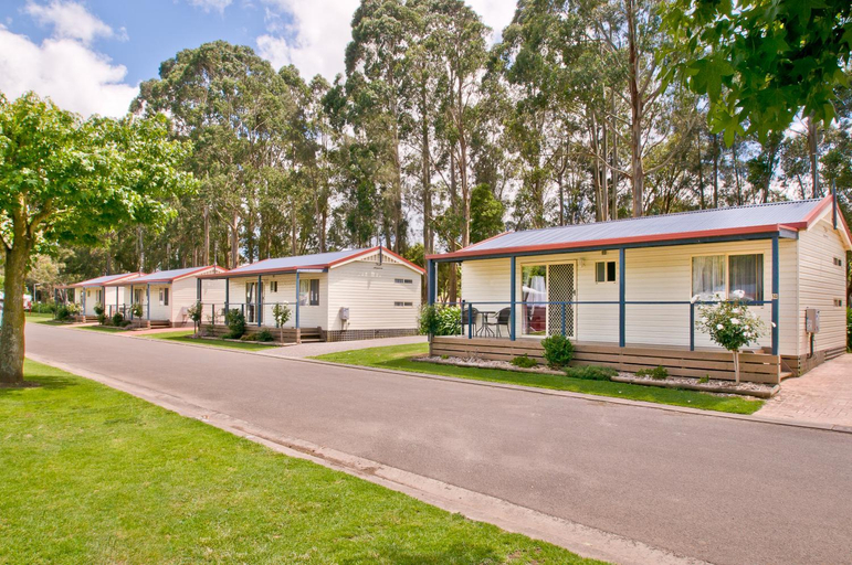 Others 4, Warragul Gardens Holiday Park, Baw Baw - Pt B West