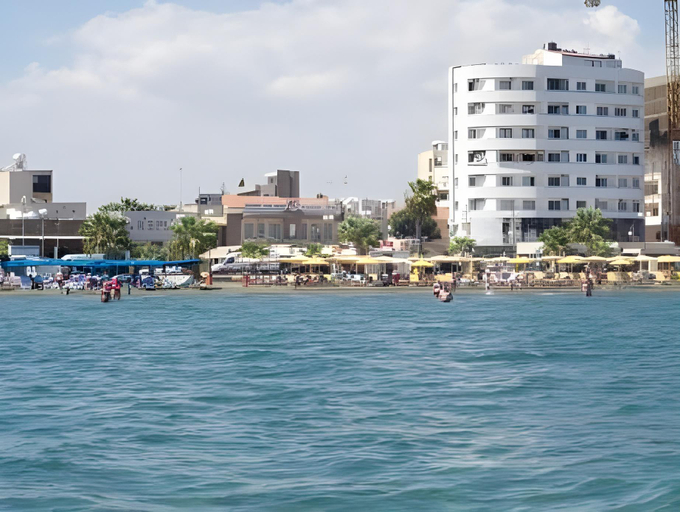 Others 5, Tuck Inn, Larnaca
