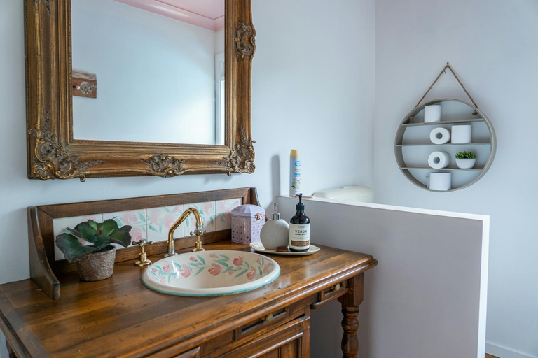 Bathroom, Wyndover Mountain Retreat, Tamborine Mountain