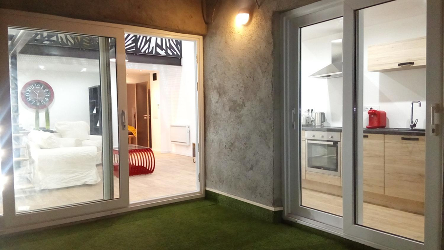 2, " Les Lofts de Merigonde ", Tarn