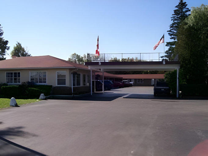 Exterior & Views 1, Cardinal Court Motel, Elgin