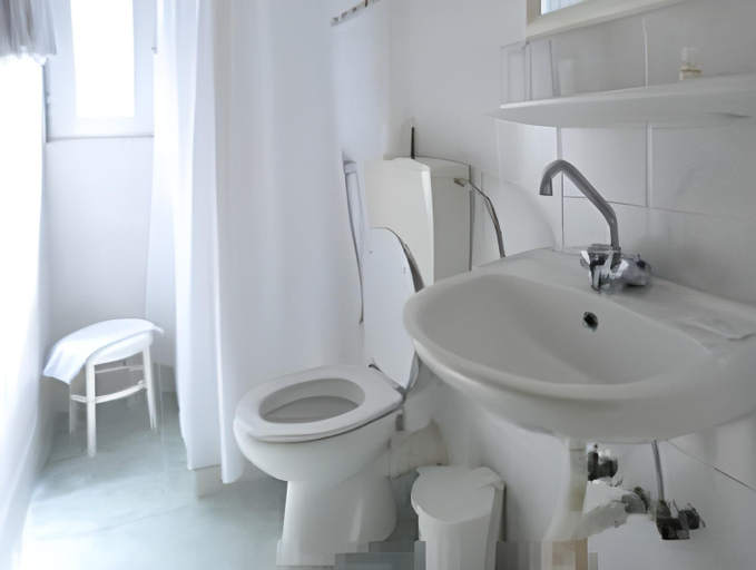 Bathroom 2, Hotel Avra, Thessaly