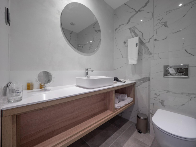 Bathroom 4, Hotel Idila Budva